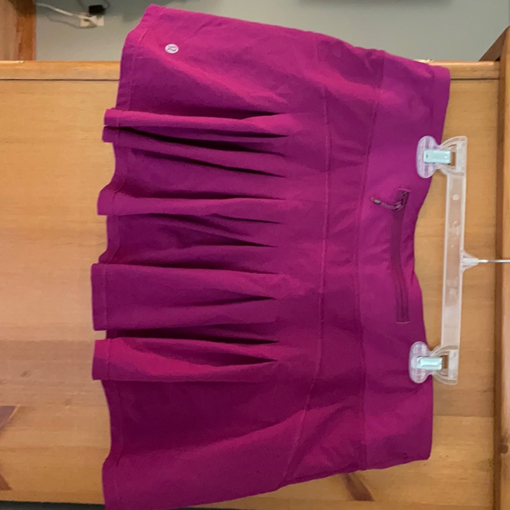 Lululemon pace rival skort